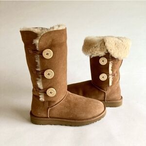 UGG Bailey Button Triplet Chestnut Suede Sheepskin Shearling Tall Fold Over Boot